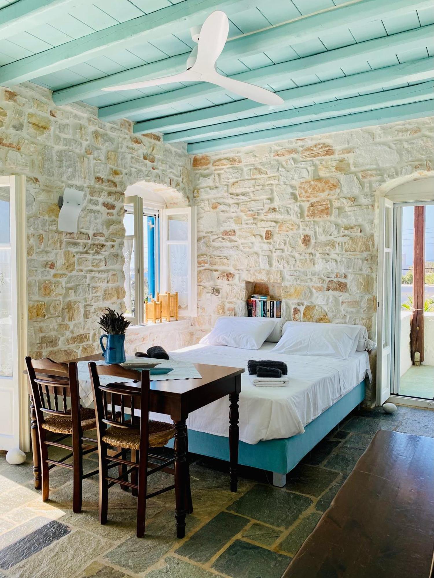 Santa Maria Traditional Stone Studio Extérieur photo